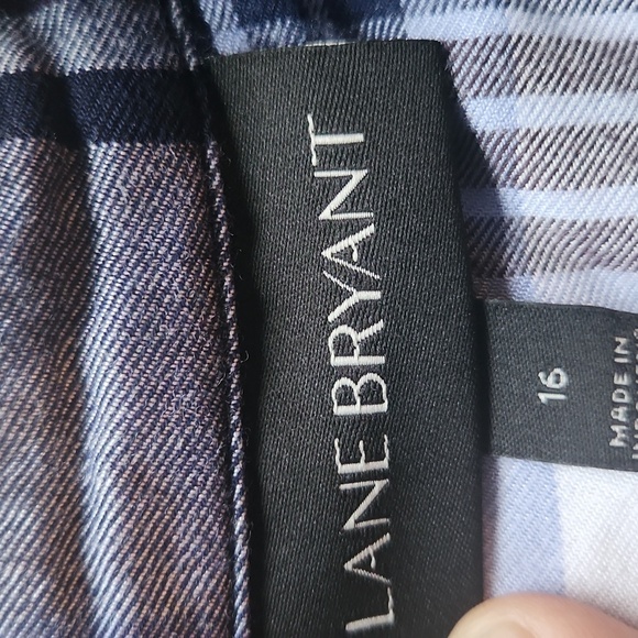 Lane Bryant Blue and White Casual Button Down Shirt - Picture 3 of 8